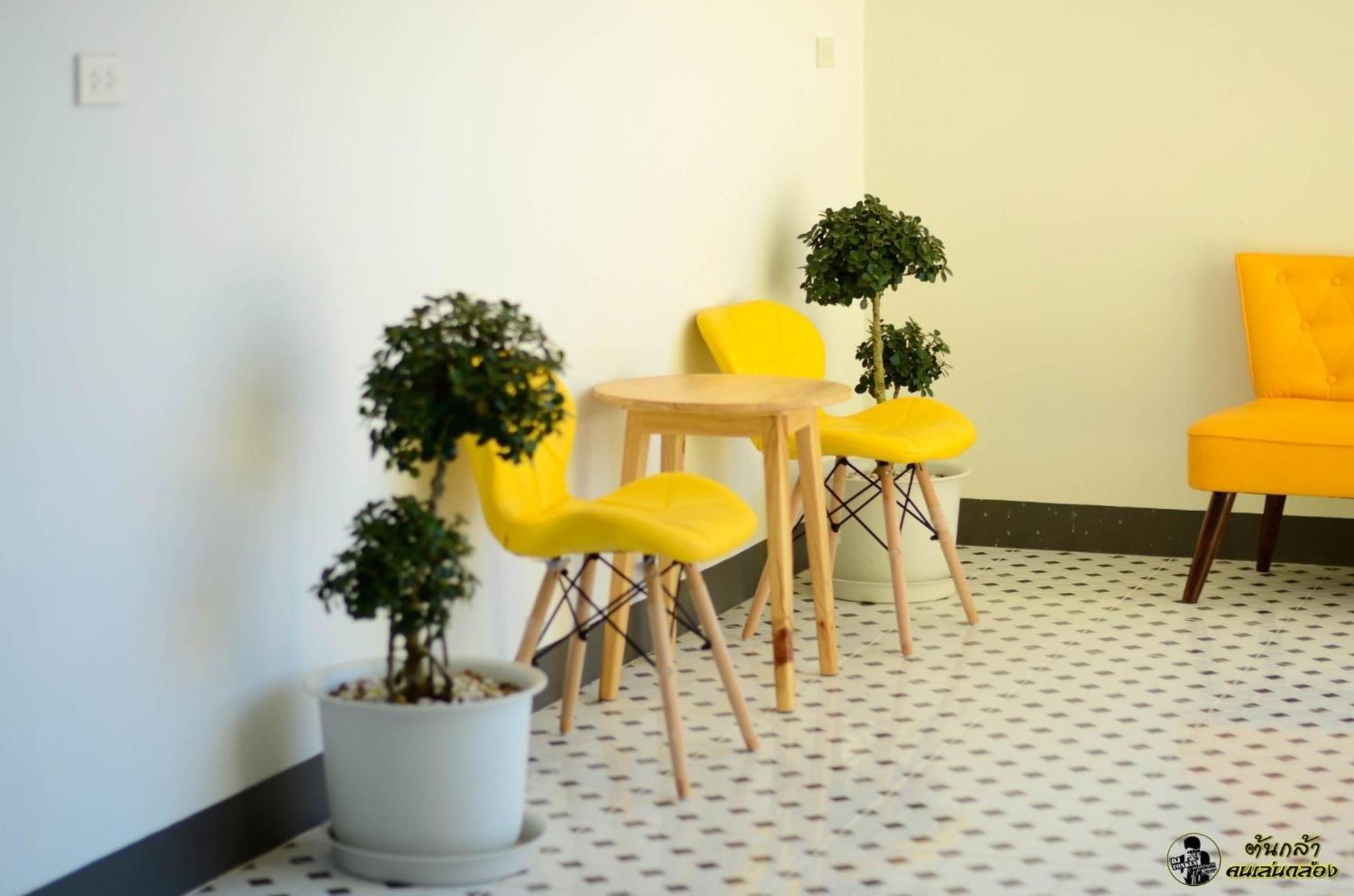 แอ่ว-ดีld Hotel&Residences Ngao Exteriör bild