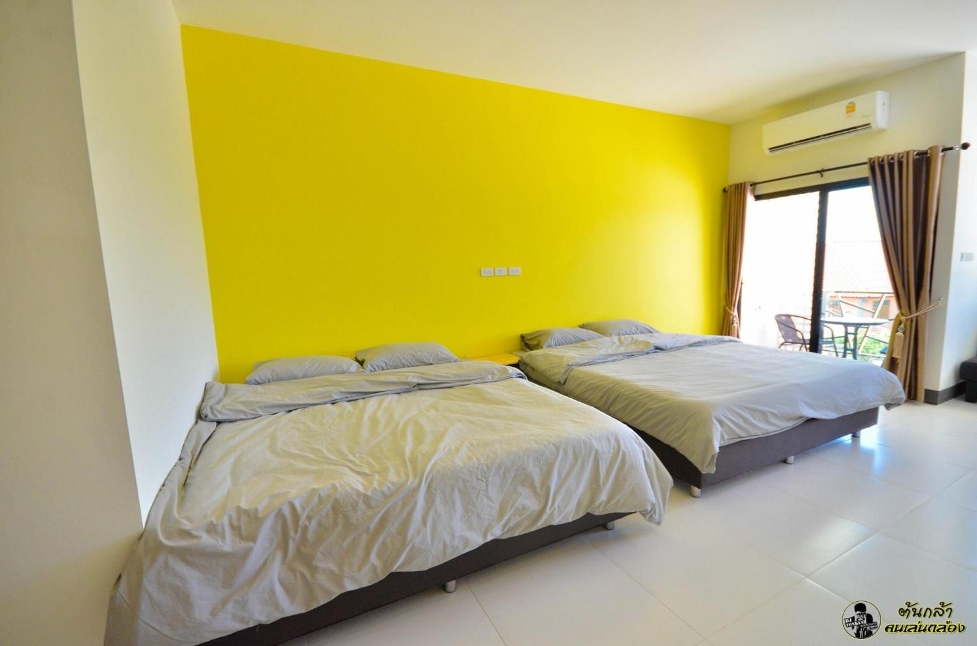 แอ่ว-ดีld Hotel&Residences Ngao Exteriör bild